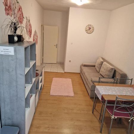 Apartments Dragan Baška Voda Esterno foto