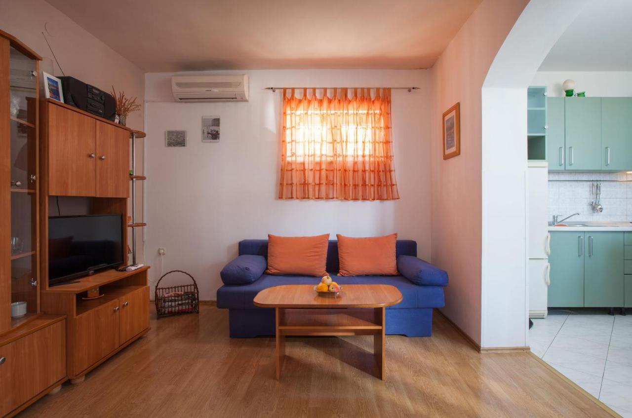 Apartments Dragan Baška Voda Esterno foto